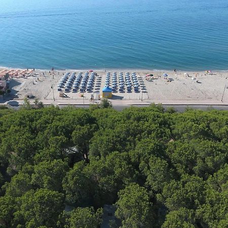 Villaggio Camping Lungomare Cropani Eksteriør billede