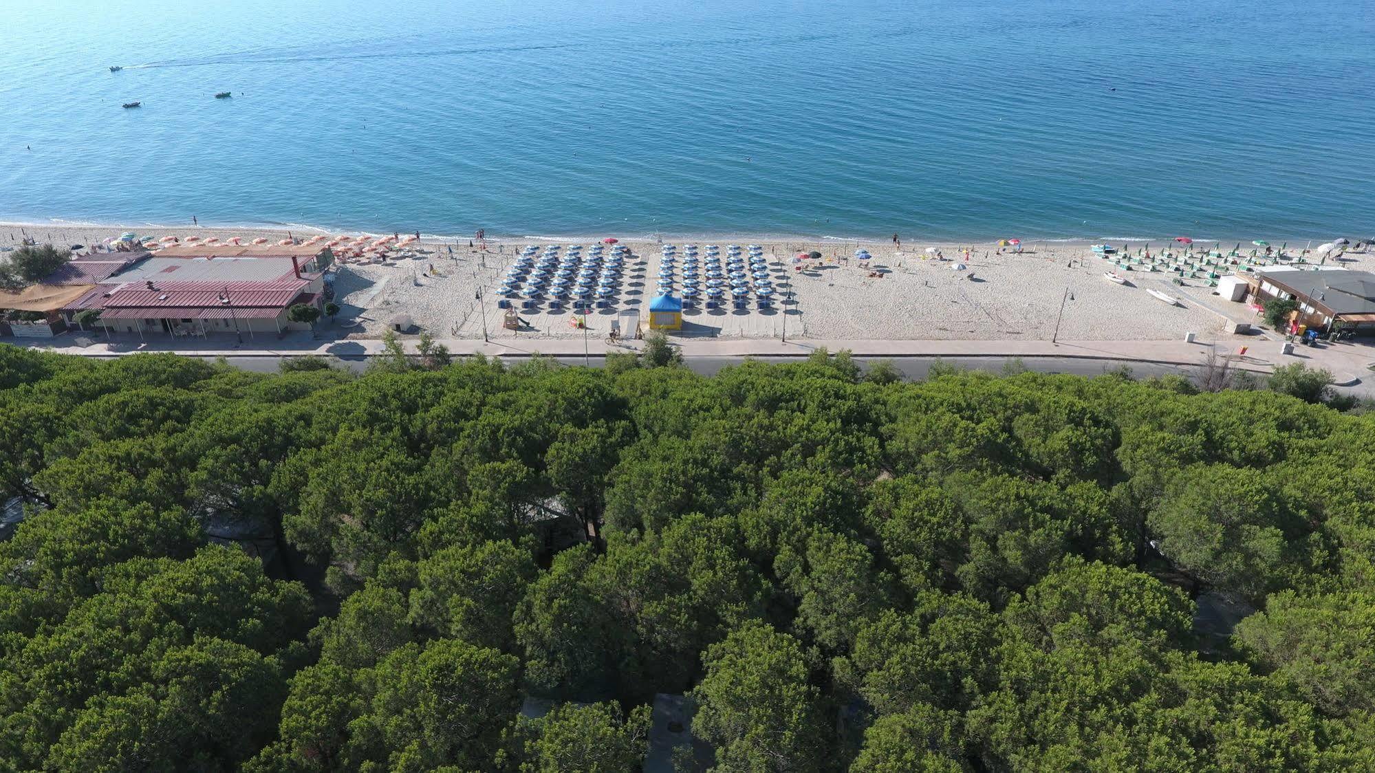 Villaggio Camping Lungomare Cropani Eksteriør billede